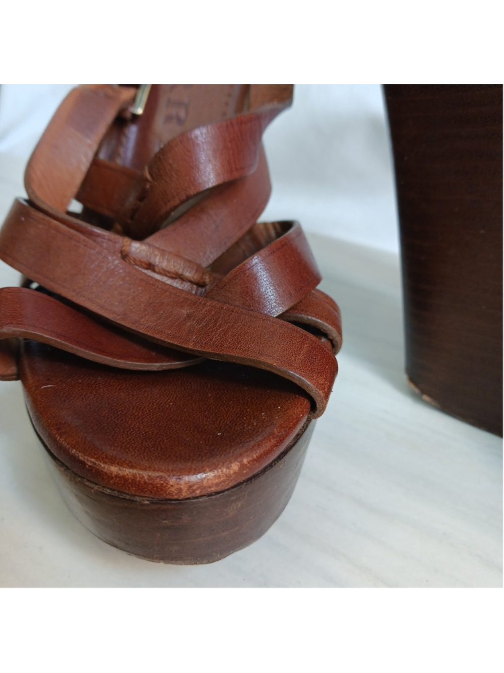 Burberry Delamer Brown Leather Strappy Wedge Heels Women's 8 Boho Fancy * Read* - Picture 12 of 12